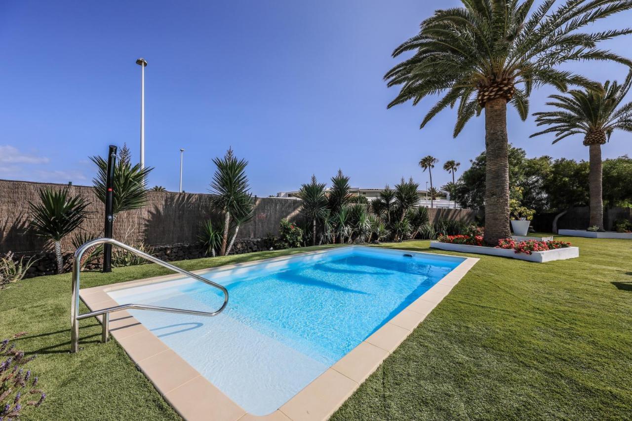 Villas New Lanzasuites ปลายาบลังกา ภายนอก รูปภาพ